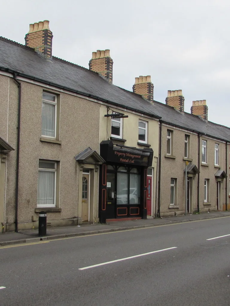 Comment se lancer investisseur immobilier : bureau de gestion locative à Hafod, Swansea